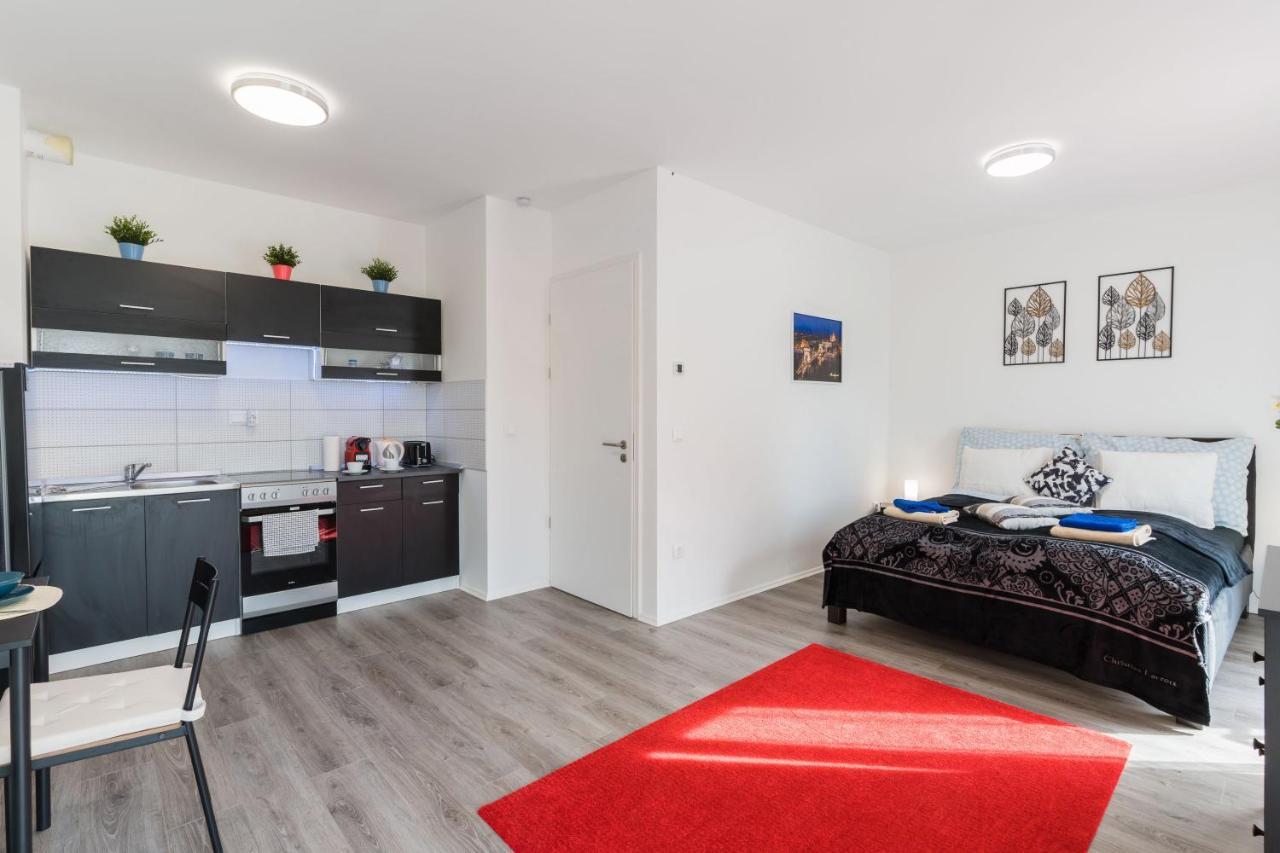New Blue Danube Apartment With Balcony And Parking Budapest Eksteriør billede