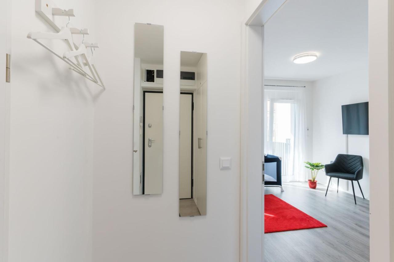New Blue Danube Apartment With Balcony And Parking Budapest Eksteriør billede