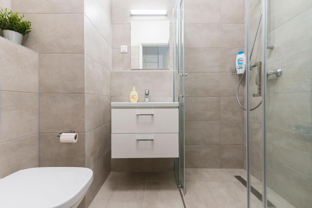 New Blue Danube Apartment With Balcony And Parking Budapest Eksteriør billede