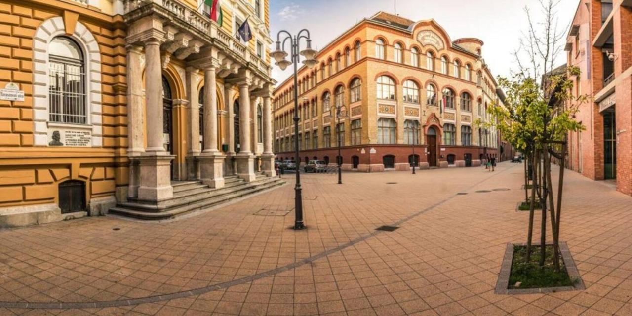 New Blue Danube Apartment With Balcony And Parking Budapest Eksteriør billede