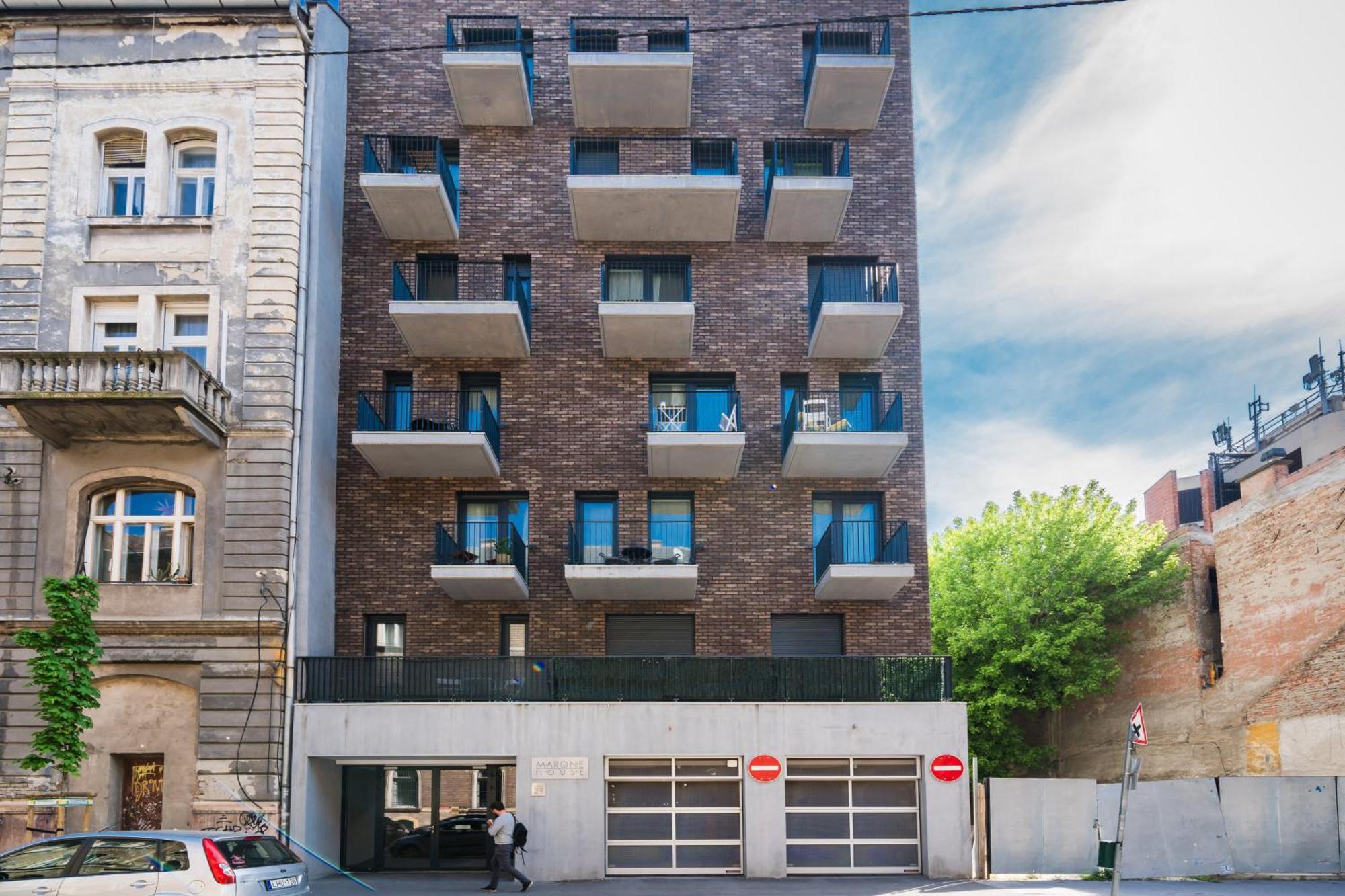 New Blue Danube Apartment With Balcony And Parking Budapest Eksteriør billede